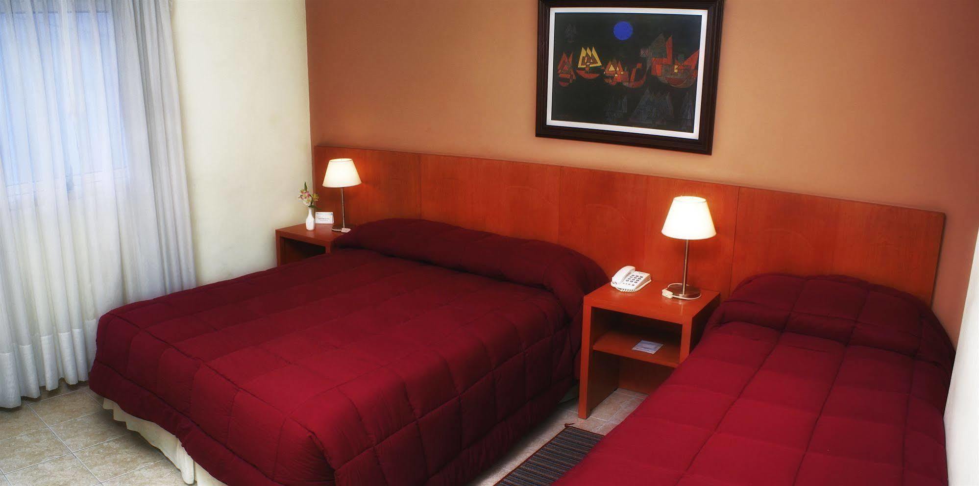 Hotel Uthgra De Luces Ciudad Autónoma de Buenos Aires
